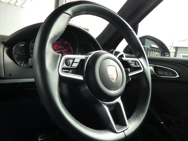 カイエン ＧＴＳ　後期型　黒半革　スポクロ　パノラマＳＲ　スポエグ　　　８ＷＡＹ　シートヒーター　ＰＣＭナビ　地デジ　Ｂカメラ　電動リアゲート　ソフトクローズ　　ＢＯＳＥ　ＲＳスパイダー２０ＡＷ　　正規Ｄ車　１オナ（9枚目）