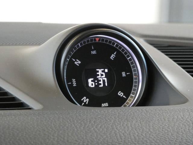 カイエン E-ハイブリッド ベージュ革 スポクロ シートヒーター PCMナビ 全周カメラ ACC LCA LDW LEDヘッドライト エントリーD 8WAY PASM 純正20AW 禁煙 右H 正規D車(13枚目)