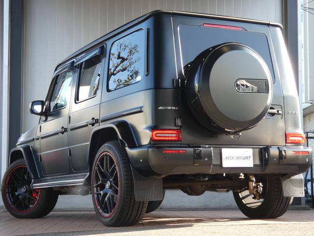 Ｇクラス Ｇ６３　ＡＭＧレザーエクスクルーシブパッケージ　黒革　アダプティブＤ　ＳＲ　エディションマットブラック仕様　シートヒーター　ベンチレーター　リラクゼーション　ＲＳＰ　純正ナビ　地デジ　全周カメラ　ブルメスター　ＡＭＧ２２ＡＷ　禁煙　右Ｈ　正規Ｄ車（2枚目）