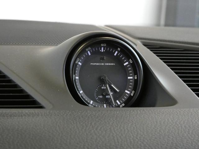 カイエン プラチナエディション 特別仕様車 スポクロ パノラマ 黒革 シートヒーター PCMナビ BOSE 全周C ACC LCA LED(PDLS付)4ゾーンAC RSスパイダー21AW 禁煙 1オナ 右H 正規D車(13枚目)