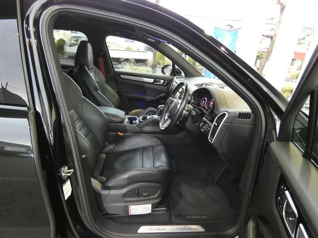 カイエン プラチナエディション 特別仕様車 スポクロ パノラマ 黒革 シートヒーター PCMナビ BOSE 全周C ACC LCA LED(PDLS付)4ゾーンAC RSスパイダー21AW 禁煙 1オナ 右H 正規D車(14枚目)