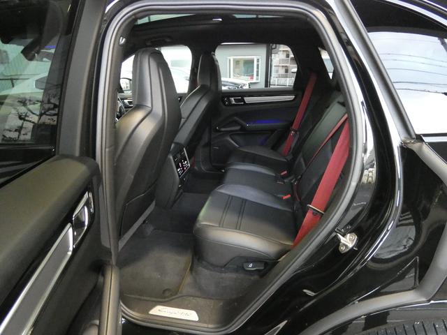 カイエン プラチナエディション 特別仕様車 スポクロ パノラマ 黒革 シートヒーター PCMナビ BOSE 全周C ACC LCA LED(PDLS付)4ゾーンAC RSスパイダー21AW 禁煙 1オナ 右H 正規D車(16枚目)