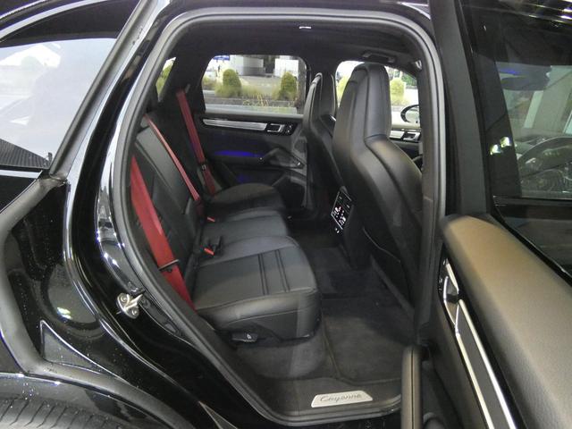 カイエン プラチナエディション 特別仕様車 スポクロ パノラマ 黒革 シートヒーター PCMナビ BOSE 全周C ACC LCA LED(PDLS付)4ゾーンAC RSスパイダー21AW 禁煙 1オナ 右H 正規D車(17枚目)