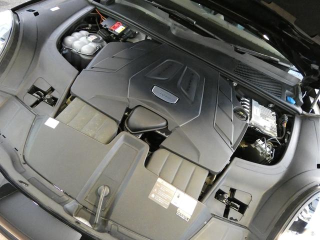 カイエン プラチナエディション 特別仕様車 スポクロ パノラマ 黒革 シートヒーター PCMナビ BOSE 全周C ACC LCA LED(PDLS付)4ゾーンAC RSスパイダー21AW 禁煙 1オナ 右H 正規D車(20枚目)