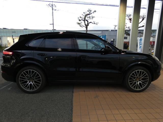 カイエン プラチナエディション 特別仕様車 スポクロ パノラマ 黒革 シートヒーター PCMナビ BOSE 全周C ACC LCA LED(PDLS付)4ゾーンAC RSスパイダー21AW 禁煙 1オナ 右H 正規D車(46枚目)