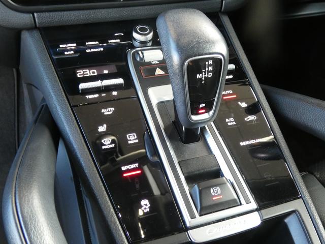 カイエン ベースグレード　黒革　ＬＥＤ　エントリーＤ　ＡＣＣ　８ＷＡＹ　前後シートヒーター　ＬＣＡ　ＬＫＡ　純正ＰＣＭナビ　全周カメラ　アップルカープレイ　電動リアゲート　純正ＲＳスパイダー２１ＡＷ　禁煙　右Ｈ　正規Ｄ車（9枚目）