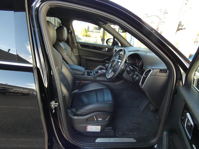 カイエン ベースグレード　黒革　ＬＥＤ　エントリーＤ　ＡＣＣ　８ＷＡＹ　前後シートヒーター　ＬＣＡ　ＬＫＡ　純正ＰＣＭナビ　全周カメラ　アップルカープレイ　電動リアゲート　純正ＲＳスパイダー２１ＡＷ　禁煙　右Ｈ　正規Ｄ車（15枚目）