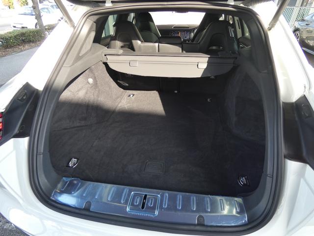 パナメーラ 4S スポーツツーリスモ 黒革 パノラマ 黒革 シートヒーター PCMナビ 全周C ACC LED PASMエアサス 4ゾーンAC BOSE エクスクルーシブデザイン21AW V6ツインターボ 禁煙 右H 正規D車(18枚目)