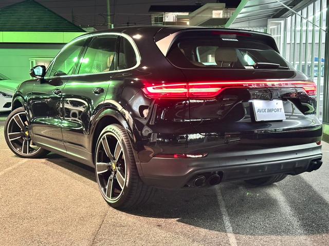 カイエン ベースグレード ベージュ革 スポエグ マトリックスLED PASMエアサス エントリーD ACC 8WAY シートヒーター LCA LKA 純正PCMナビ 全周C 純正22AW 禁煙 右H 1オナ 正規D車(2枚目)