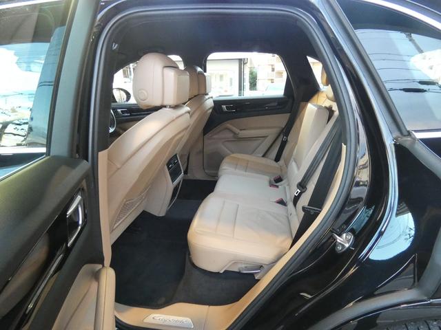 カイエン ベースグレード ベージュ革 スポエグ マトリックスLED PASMエアサス エントリーD ACC 8WAY シートヒーター LCA LKA 純正PCMナビ 全周C 純正22AW 禁煙 右H 1オナ 正規D車(16枚目)