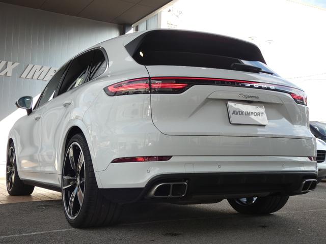 カイエン ベースグレード　黒革　スポーツクロノパッケージ　スポーツデザインフロントバンパー　ＬＥＤ　ＡＣＣ　８ＷＡＹ　シートヒーター　ＬＣＡ　ＬＫＡ　ＰＣＭナビ　全周カメラ　アップルカープレイ　純正２２ＡＷ　禁煙　正規Ｄ車（48枚目）