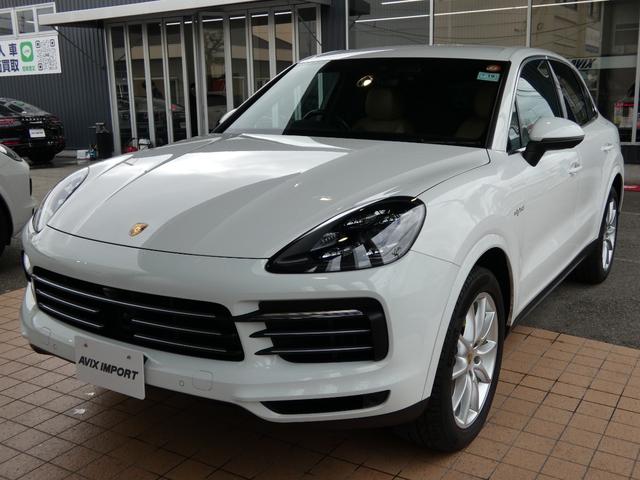 カイエン Ｅ－ハイブリッド　ベージュ革　スポクロ　シートヒーター　ベンチレーション　ＰＣＭナビ　全周Ｃ　ＡＣＣ　マトリックスＬＥＤ　１４ＷＡＹ　ＰＡＳＭ　パワステプラス　ＢＯＳＥ　ソフトクローズドア　純正２０ＡＷ　禁煙　正規Ｄ車（32枚目）