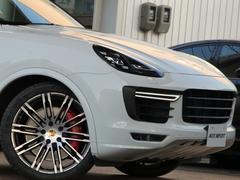 ��Ŭ�ʥ����ȥҡ��������ꥢ���󥿡��ƥ������դ��������Ȥ�������ɤ������ӣĥʥӡ��ϥǥ�����ž���򥵥ݡ��Ȥ���Хå�����顢�������Ԥ�ٱ礹�� 5