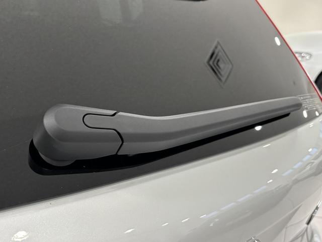 XC40 認定中古車Selekt 保証付 Google搭載 電動シート シートヒーター 電動バックドア 360度カメラ アルミホイール オレフォスシフトノブ LEDライト ハーマンカードン(16枚目)
