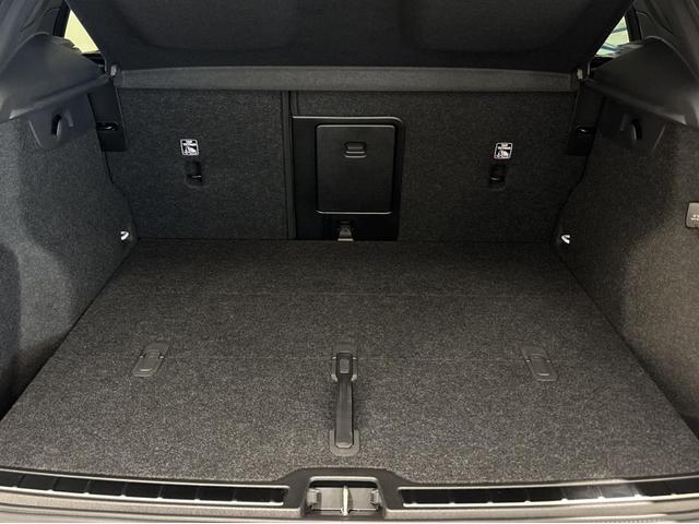 XC40 認定中古車Selekt 保証付 Google搭載 電動シート シートヒーター 電動バックドア 360度カメラ アルミホイール オレフォスシフトノブ LEDライト ハーマンカードン(48枚目)