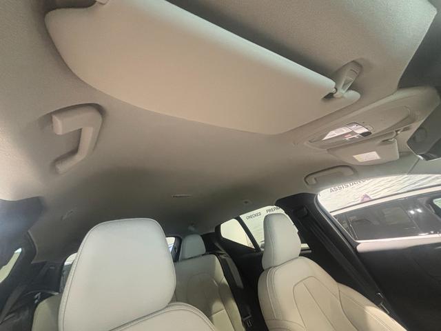 XC40 認定中古車Selekt 保証付 Google搭載 電動シート シートヒーター 電動バックドア 360度カメラ アルミホイール オレフォスシフトノブ LEDライト ハーマンカードン(79枚目)