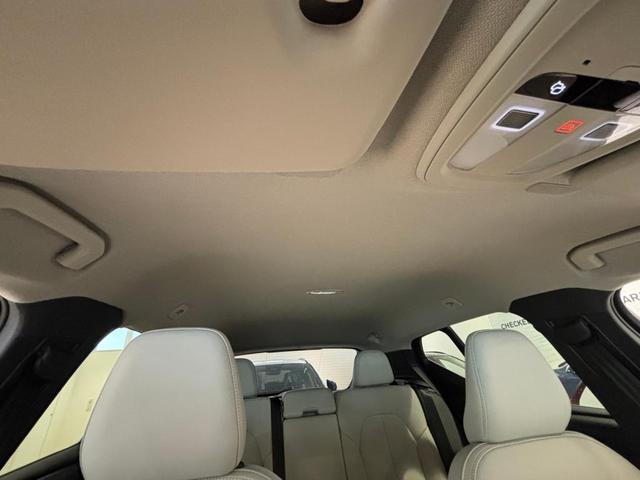 ＸＣ４０ 　認定中古車Ｓｅｌｅｋｔ　保証付　Ｇｏｏｇｌｅ搭載　電動シート　シートヒーター　電動バックドア　３６０度カメラ　アルミホイール　オレフォスシフトノブ　ＬＥＤライト　ハーマンカードン（42枚目）