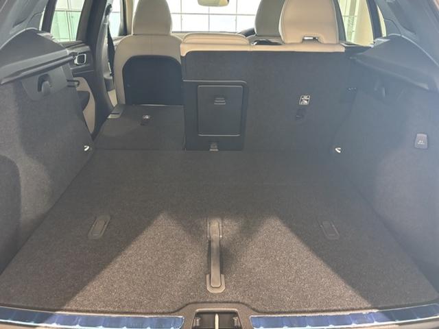 ＸＣ４０ 　認定中古車Ｓｅｌｅｋｔ　保証付　Ｇｏｏｇｌｅ搭載　電動シート　シートヒーター　電動バックドア　３６０度カメラ　アルミホイール　オレフォスシフトノブ　ＬＥＤライト　ハーマンカードン（49枚目）