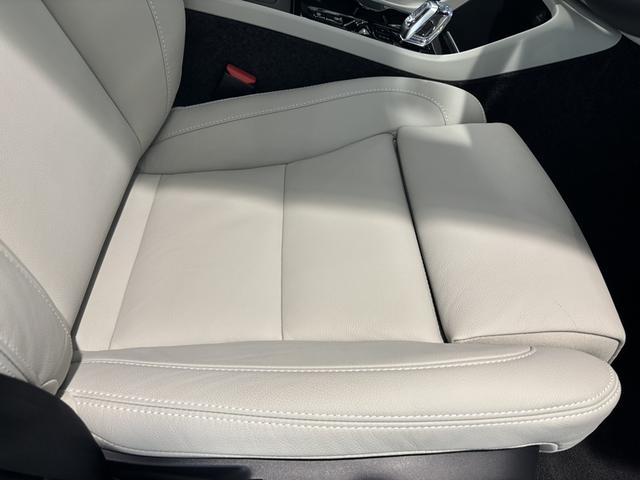 ＸＣ４０ 　認定中古車Ｓｅｌｅｋｔ　保証付　Ｇｏｏｇｌｅ搭載　電動シート　シートヒーター　電動バックドア　３６０度カメラ　アルミホイール　オレフォスシフトノブ　ＬＥＤライト　ハーマンカードン（57枚目）