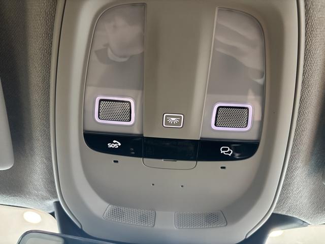 ＸＣ４０ 　認定中古車Ｓｅｌｅｋｔ　保証付　Ｇｏｏｇｌｅ搭載　電動シート　シートヒーター　電動バックドア　３６０度カメラ　アルミホイール　オレフォスシフトノブ　ＬＥＤライト　ハーマンカードン（60枚目）