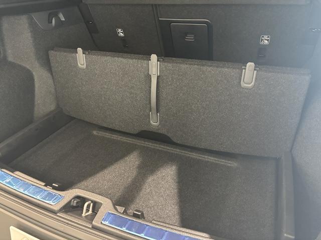 ＸＣ４０ 　認定中古車Ｓｅｌｅｋｔ　保証付　Ｇｏｏｇｌｅ搭載　電動シート　シートヒーター　電動バックドア　３６０度カメラ　アルミホイール　オレフォスシフトノブ　ＬＥＤライト　ハーマンカードン（68枚目）