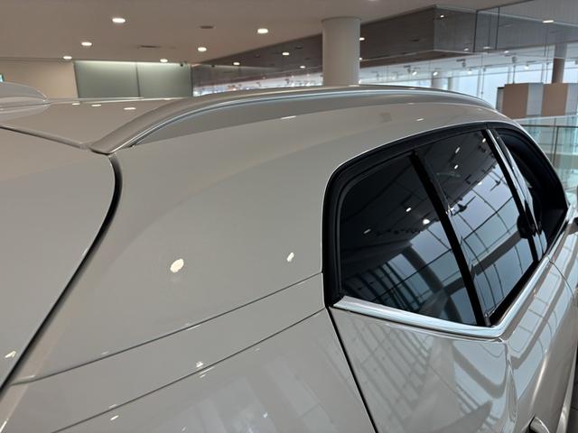 XC40 認定中古車Selekt 保証付 Google搭載 電動シート シートヒーター 電動バックドア 360度カメラ アルミホイール オレフォスシフトノブ LEDライト ハーマンカードン(18枚目)