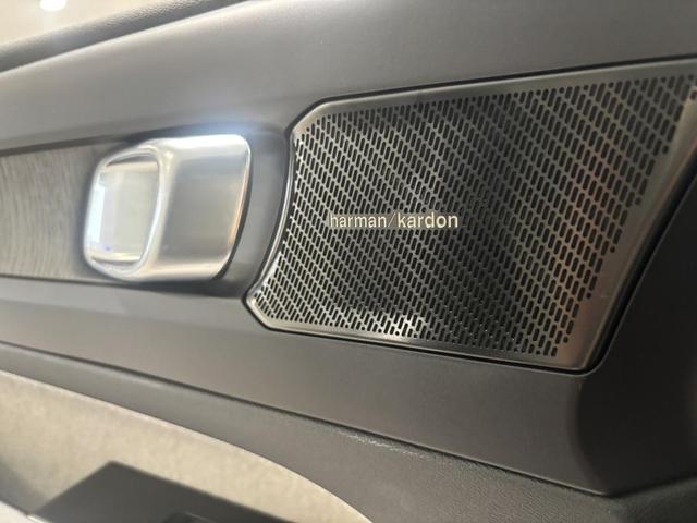XC40 認定中古車Selekt 保証付 Google搭載 電動シート シートヒーター 電動バックドア 360度カメラ アルミホイール オレフォスシフトノブ LEDライト ハーマンカードン(26枚目)