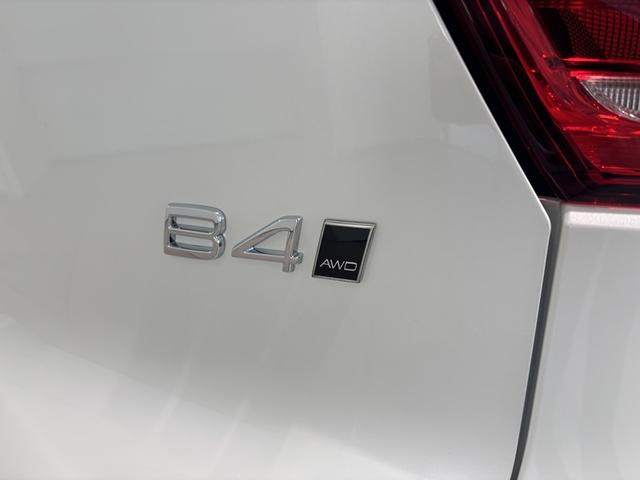 XC40 認定中古車Selekt 保証付 Google搭載 電動シート シートヒーター 電動バックドア 360度カメラ アルミホイール オレフォスシフトノブ LEDライト ハーマンカードン(47枚目)