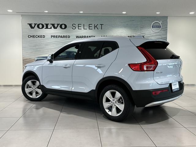 XC40 プラス B3 認定中古車Selekt 保証付 Google搭載 電動シート 電動バックドア 360度カメラ アルミホイール(3枚目)