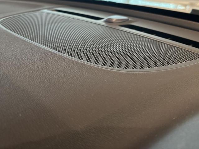 XC40 プラス B3 認定中古車Selekt 保証付 Google搭載 電動シート 電動バックドア 360度カメラ アルミホイール(10枚目)