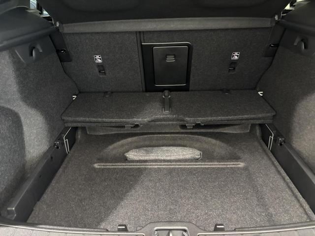 XC40 プラス B3 認定中古車Selekt 保証付 Google搭載 電動シート 電動バックドア 360度カメラ アルミホイール(36枚目)