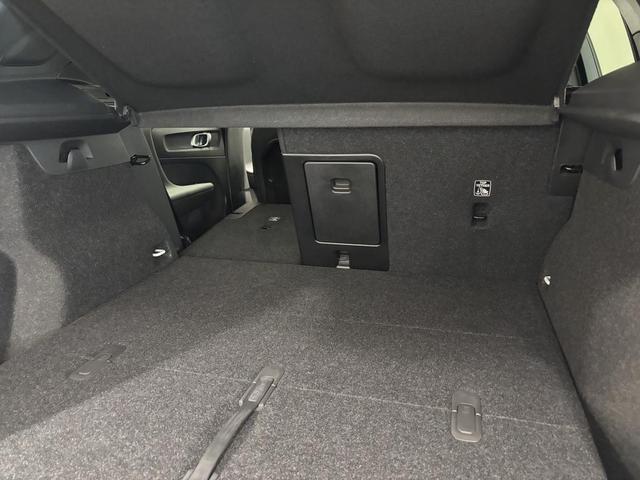 XC40 プラス B3 認定中古車Selekt 保証付 Google搭載 電動シート 電動バックドア 360度カメラ アルミホイール(37枚目)