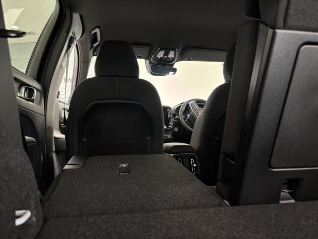 XC40 プラス B3 認定中古車Selekt 保証付 Google搭載 電動シート 電動バックドア 360度カメラ アルミホイール(38枚目)