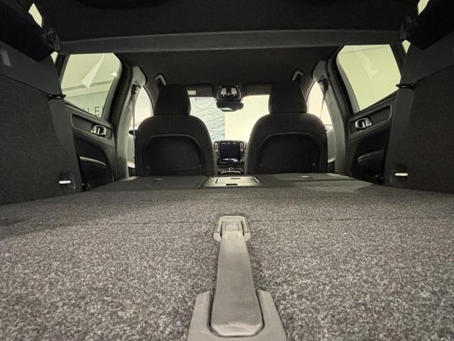 XC40 プラス B3 認定中古車Selekt 保証付 Google搭載 電動シート 電動バックドア 360度カメラ アルミホイール(41枚目)