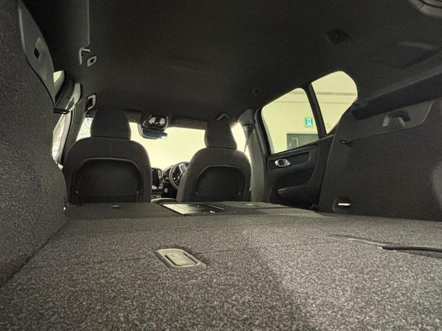 XC40 プラス B3 認定中古車Selekt 保証付 Google搭載 電動シート 電動バックドア 360度カメラ アルミホイール(43枚目)