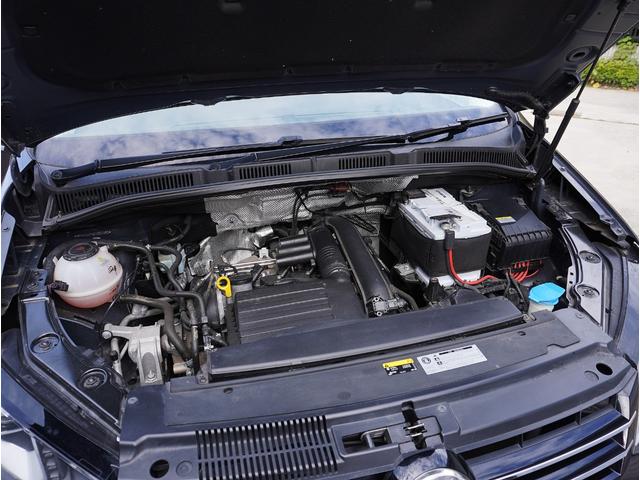 シャラン ＴＳＩ　ハイライン　Ｈレザーシート（ヒーター付）／両側パワスラ／Ｐバックドア／クルコン／ナビ／フルセグＴＶ／Ｂｌｕｅｔｏｏｔｈ対応／ＵＳＢ接続可／ＤＶＤ／ＣＤ再生可／ＥＴＣ／Ｐシート／パドルシフト／スマートキー２本（14枚目）