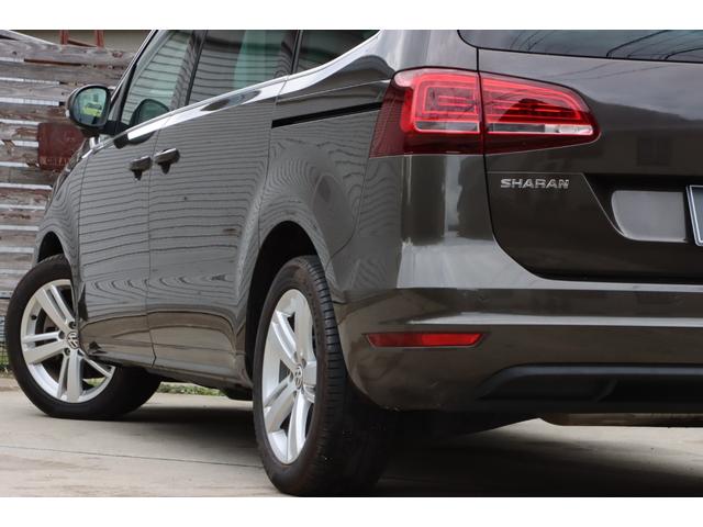 シャラン ＴＳＩ　ハイライン　Ｈレザーシート（ヒーター付）／両側パワスラ／Ｐバックドア／クルコン／ナビ／フルセグＴＶ／Ｂｌｕｅｔｏｏｔｈ対応／ＵＳＢ接続可／ＤＶＤ／ＣＤ再生可／ＥＴＣ／Ｐシート／パドルシフト／スマートキー２本（26枚目）