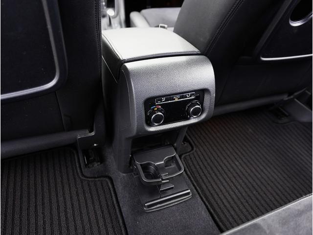 シャラン ＴＳＩ　ハイライン　Ｈレザーシート（ヒーター付）／両側パワスラ／Ｐバックドア／クルコン／ナビ／フルセグＴＶ／Ｂｌｕｅｔｏｏｔｈ対応／ＵＳＢ接続可／ＤＶＤ／ＣＤ再生可／ＥＴＣ／Ｐシート／パドルシフト／スマートキー２本（56枚目）