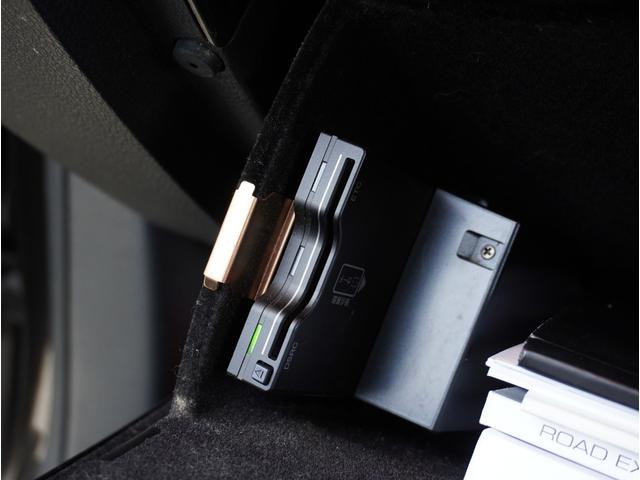 シャラン ＴＳＩ　ハイライン　Ｈレザーシート（ヒーター付）／両側パワスラ／Ｐバックドア／クルコン／ナビ／フルセグＴＶ／Ｂｌｕｅｔｏｏｔｈ対応／ＵＳＢ接続可／ＤＶＤ／ＣＤ再生可／ＥＴＣ／Ｐシート／パドルシフト／スマートキー２本（64枚目）