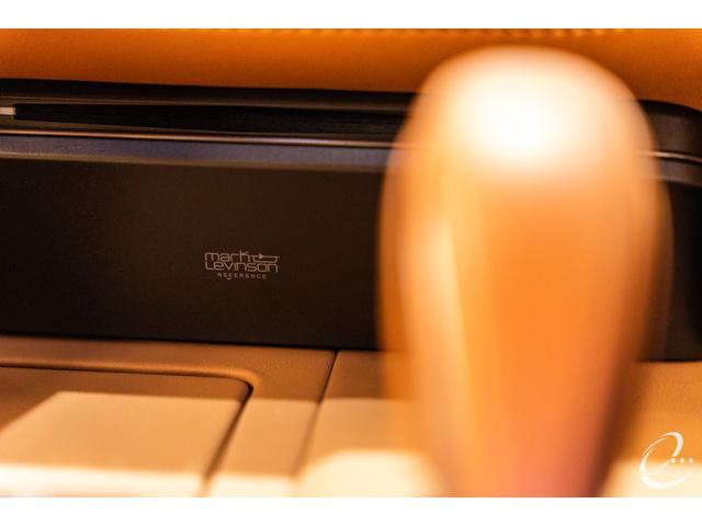 ＬＣ ＬＣ５００ｈ　Ｓパッケージ　マークレビンソン　カーボンルーフ　シートエアコン　ステアリングヒーター　カーボンスカッフプレート　３眼フルＬＥＤヘッドライト　ポリッシュホイール（11枚目）