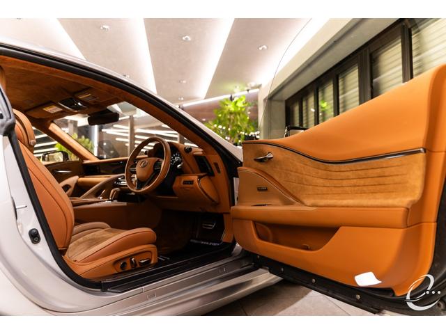 ＬＣ ＬＣ５００ｈ　Ｓパッケージ　マークレビンソン　カーボンルーフ　シートエアコン　ステアリングヒーター　カーボンスカッフプレート　３眼フルＬＥＤヘッドライト　ポリッシュホイール（23枚目）