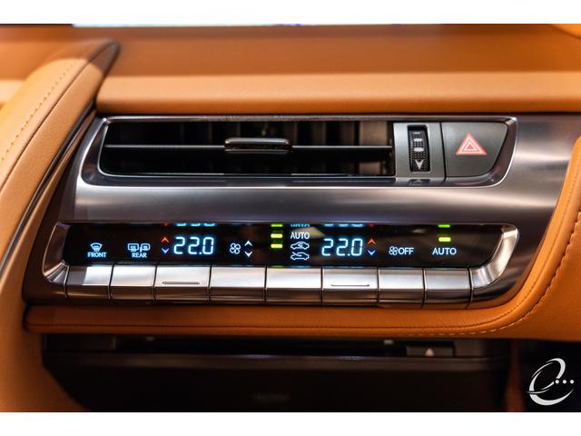 ＬＣ ＬＣ５００ｈ　Ｓパッケージ　マークレビンソン　カーボンルーフ　シートエアコン　ステアリングヒーター　カーボンスカッフプレート　３眼フルＬＥＤヘッドライト　ポリッシュホイール（38枚目）