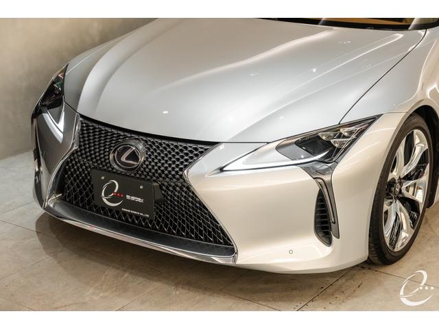 ＬＣ ＬＣ５００ｈ　Ｓパッケージ　マークレビンソン　カーボンルーフ　シートエアコン　ステアリングヒーター　カーボンスカッフプレート　３眼フルＬＥＤヘッドライト　ポリッシュホイール（52枚目）