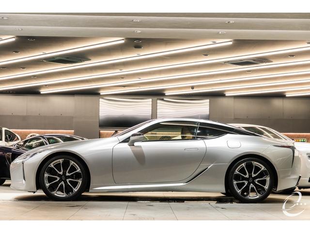 ＬＣ ＬＣ５００ｈ　Ｓパッケージ　マークレビンソン　カーボンルーフ　シートエアコン　ステアリングヒーター　カーボンスカッフプレート　３眼フルＬＥＤヘッドライト　ポリッシュホイール（57枚目）