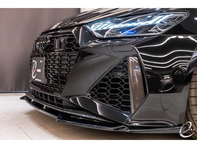 ＲＳ６アバント ベースグレード　エアサスペンション装着車　左Ｈ　ＡＫＲＡＰＯＶＩＣチタンマフラー　カーボンスタイリングＰＫＧ　パノラマサンルーフ　デコラティブパネルカーボンツイル　ＭＡＸＴＯＮｄｅｓｉｇｎフルエアロ（13枚目）