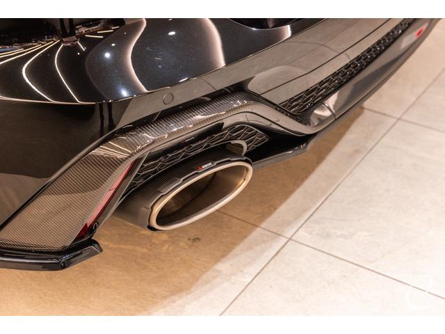 ＲＳ６アバント ベースグレード　エアサスペンション装着車　左Ｈ　ＡＫＲＡＰＯＶＩＣチタンマフラー　カーボンスタイリングＰＫＧ　パノラマサンルーフ　デコラティブパネルカーボンツイル　ＭＡＸＴＯＮｄｅｓｉｇｎフルエアロ（23枚目）