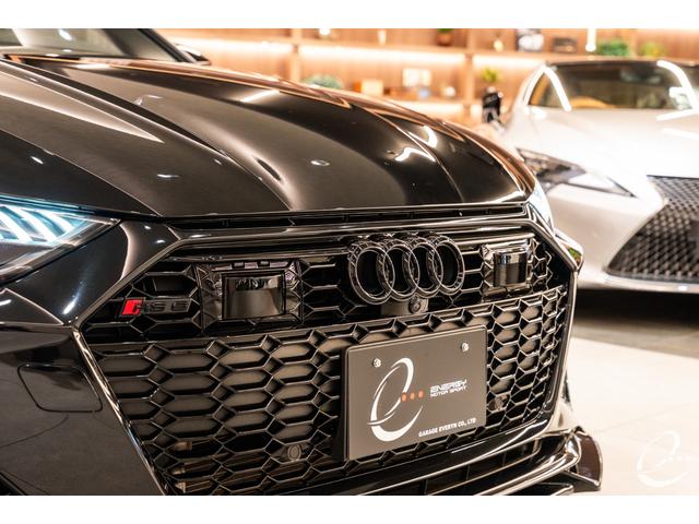 ＲＳ６アバント ベースグレード　エアサスペンション装着車　左Ｈ　ＡＫＲＡＰＯＶＩＣチタンマフラー　カーボンスタイリングＰＫＧ　パノラマサンルーフ　デコラティブパネルカーボンツイル　ＭＡＸＴＯＮｄｅｓｉｇｎフルエアロ（67枚目）