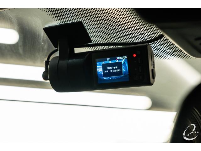 M5 M5 Mperformanceカーボンフロントスプリッター・カーボンキドニーグリル・カーボンリヤトランクスポイラー・カーボンミラーカバー・カーボンリヤディフューザー コンフォートP ダークカーボントリム(22枚目)