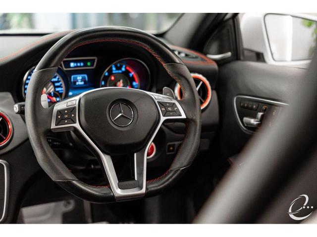 GLAクラス GLA45 4マチック AMGアドバンストパッケージ パフォーマンスシート AMGレッドキャリパー 電動リアゲート プッシュスタート レーダーセーフティーPKG(13枚目)