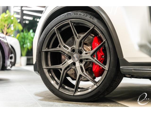 GLC GLC63 S 4マチック+クーペ OP140 VOSSEN 22インチAW カーボン&ブラックアウトラッピング スモークテールフィルム ドラレコ レーダー探知機 AMGパフォーマンスエキゾーストシステム スペーサー(64枚目)